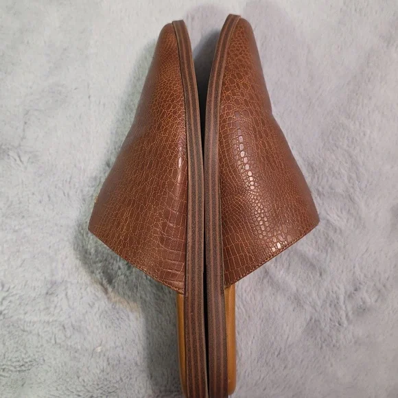 Yellowbox Brown Mules - Picture 5 of 7